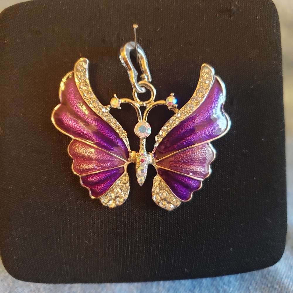 Butterfly necklace Pendant/Charm